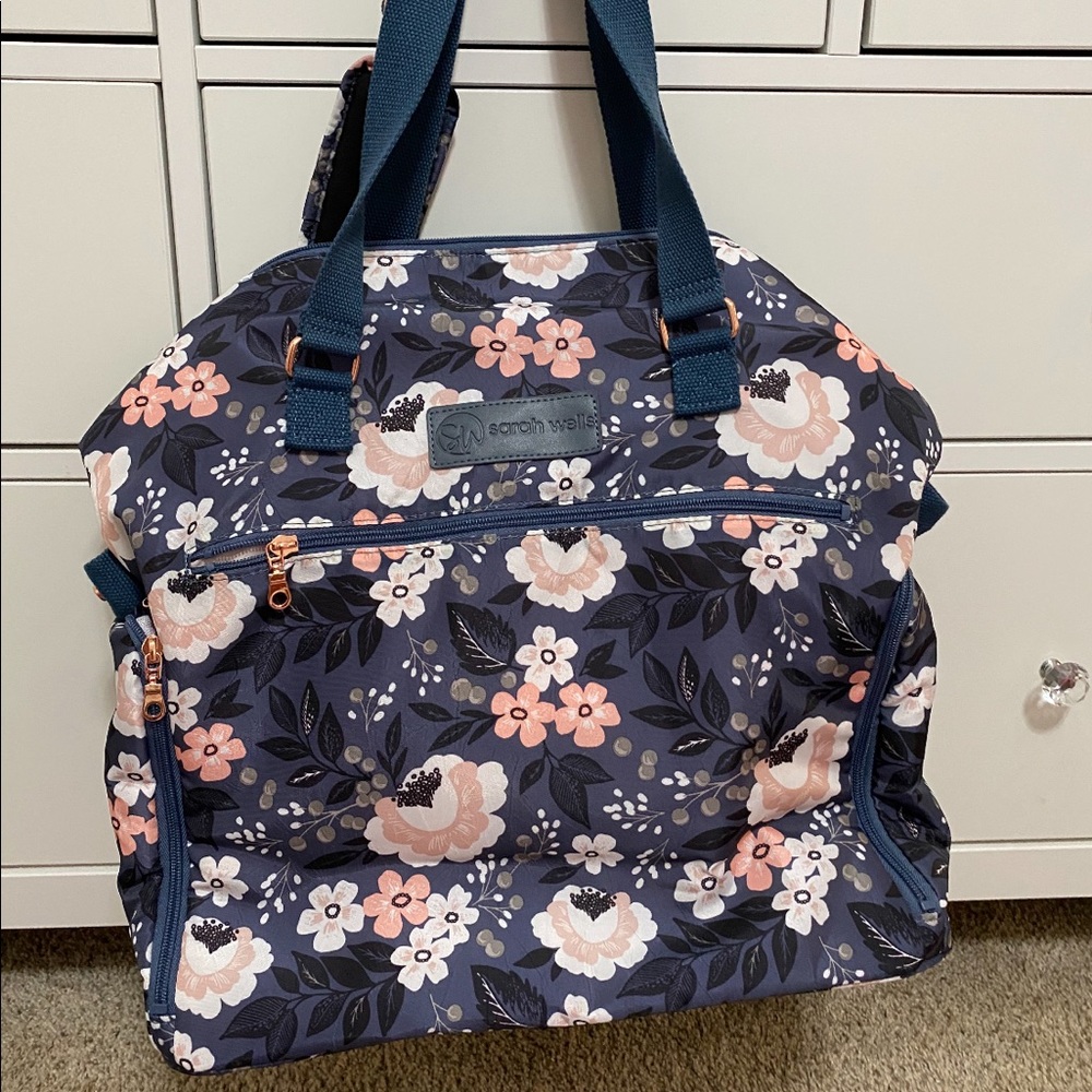 Sarah wells breast pump bag, EUC